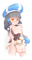 897570