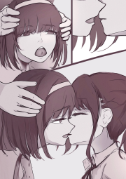 1371743