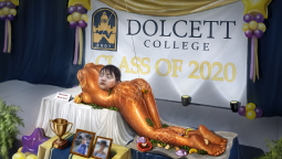 6581856