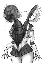 233018